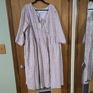 Tradlands Birdie Floral Midi Dress